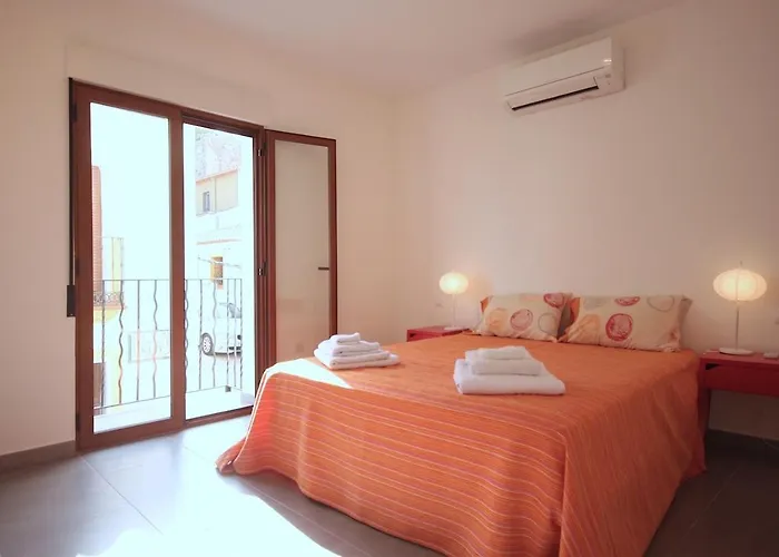 Casa De Pueblo En El Castillo By Costablancarent Denia