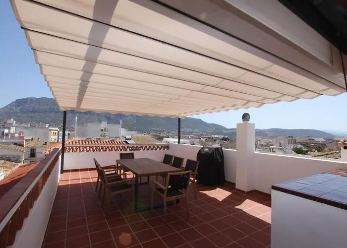 Casa De Pueblo En El Castillo By Costablancarent Dénia